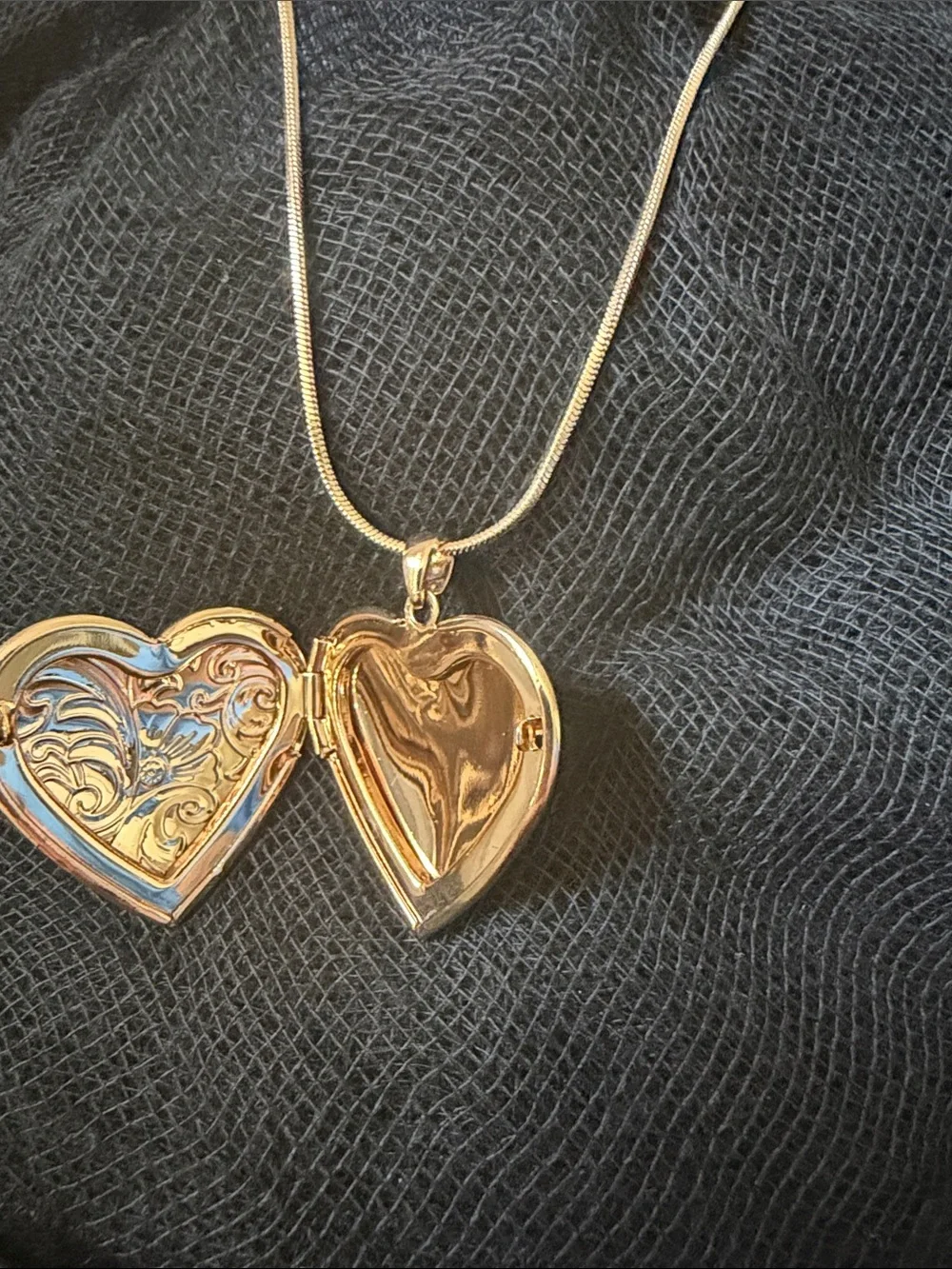 Gold Heart Locket Pendant Necklace - Elegant Floral Design